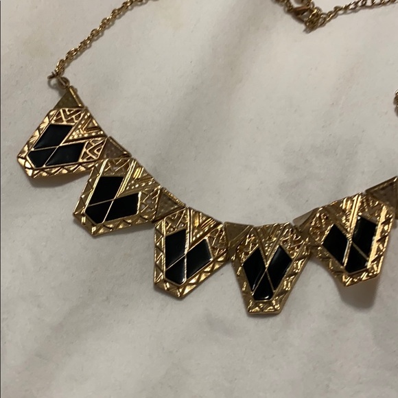 Stunning geometric statement necklace - Picture 3 of 3